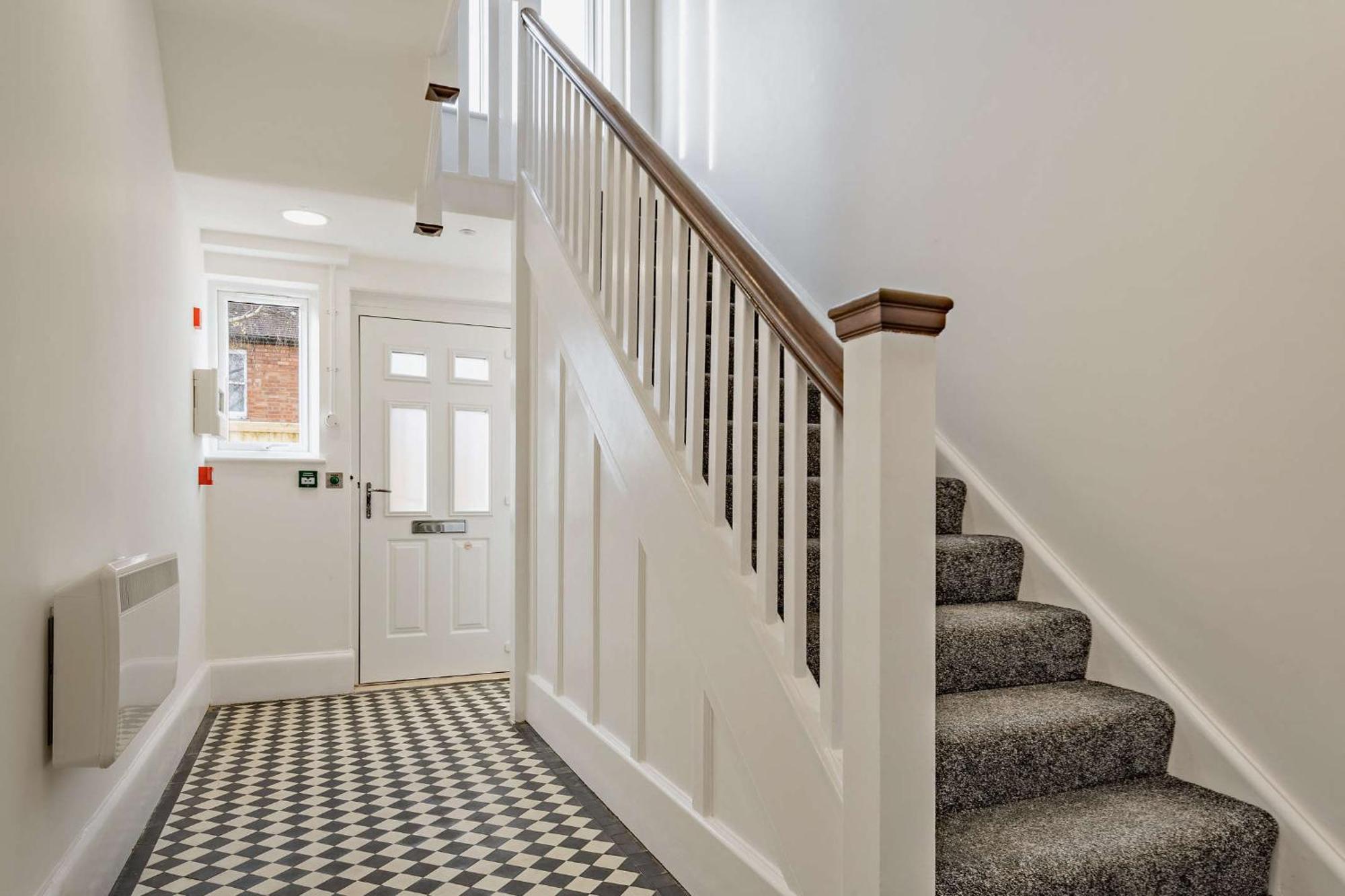 Apartment Modern, Living Apartments- Private Parking *